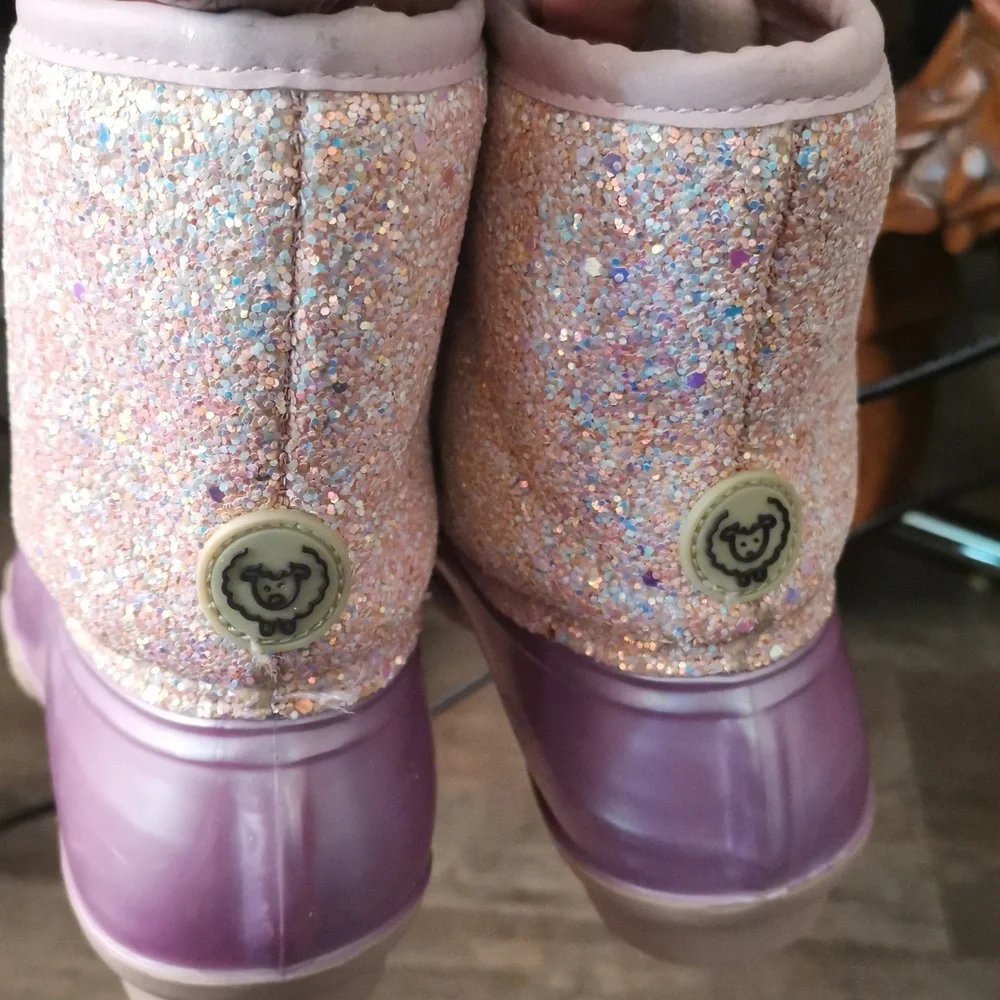 Adrienne Vittadini Duck Girl boot